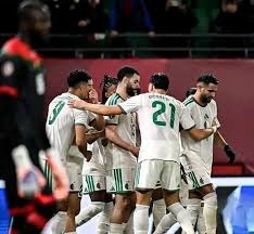 足协杯决赛裁判：韩国裁判高亨进任主裁，德国裁判丹克特任VAR