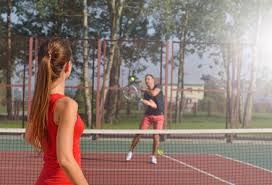 里昂遭巴黎绝杀，拉卡泽特：里昂好样的，11打12可不容易啊